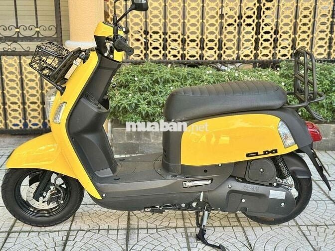 Yamaha Cuxi màu Vàng