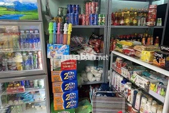 Bán nhà mặt tiền chợ bình chánh