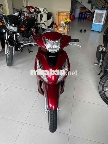 vison 2024 . 9k km . bao ko tua . nhu xe mới