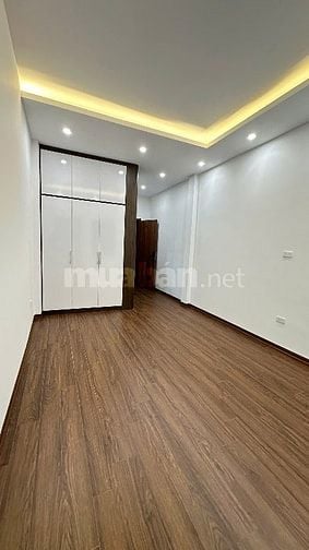 🔥NHỈNH 13 TỶ NGUYỄN VĂN HUYÊN💥6 TẦNG, THANG MÁY. LÔ GÓC. Ô TÔ 