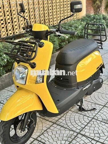 Yamaha Cuxi màu Vàng