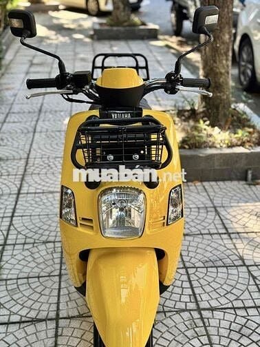 Yamaha Cuxi màu Vàng