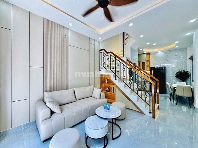 Bán nhà căn góc hẻm 3m thông Quang Trung,P.11, 3,5 x 9, giá 3.69 tỷ tl