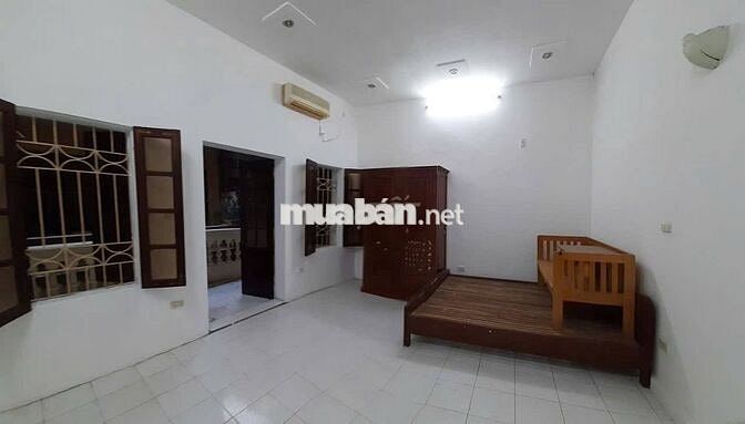 Nhà ngõ 43 phố Dịch Vọng, Diện tích 60m2 x 4 tầng ô tô đậu cửa