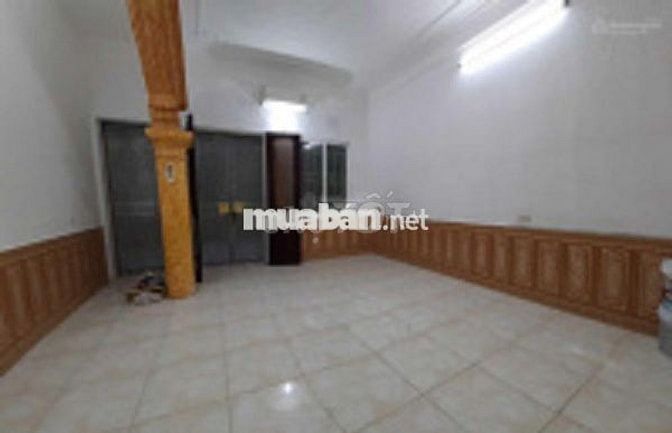 Nhà ngõ 43 phố Dịch Vọng, Diện tích 60m2 x 4 tầng ô tô đậu cửa