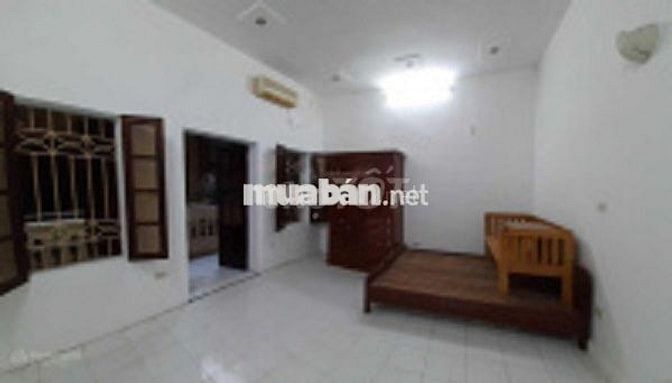 Nhà ngõ 43 phố Dịch Vọng, Diện tích 60m2 x 4 tầng ô tô đậu cửa