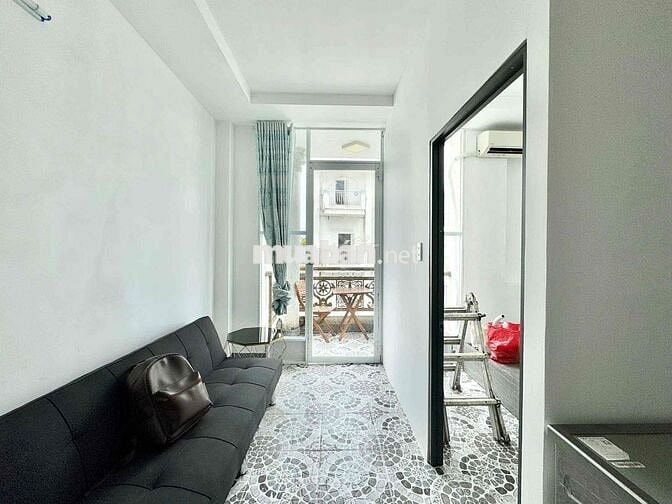 CHO THUÊ 2 PHÒNG NGỦ BAN CÔNG ĐẦY ĐỦ NỘI THẤT GẦN EMART PHAN HUY ÍCH