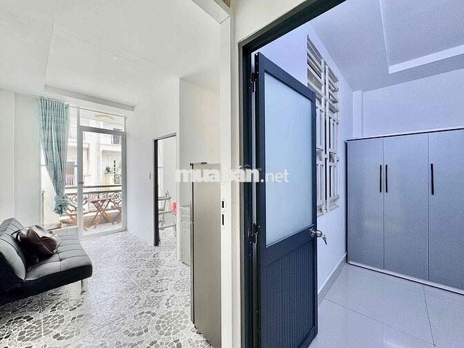 CHO THUÊ 2 PHÒNG NGỦ BAN CÔNG ĐẦY ĐỦ NỘI THẤT GẦN EMART PHAN HUY ÍCH