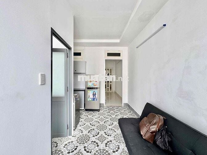 CHO THUÊ 2 PHÒNG NGỦ BAN CÔNG ĐẦY ĐỦ NỘI THẤT GẦN EMART PHAN HUY ÍCH