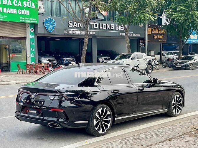 VinFast Lux A2.0 Premium 2021 Đen 36000 km