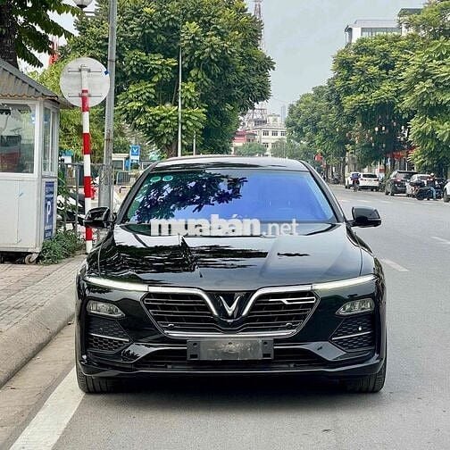 VinFast Lux A2.0 Premium 2021 Đen 36000 km