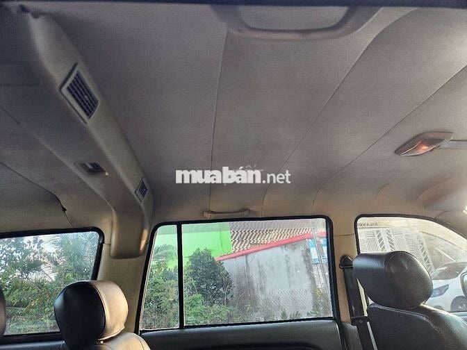 Isuzu Hi.Lander 2004 Số sàn Đen