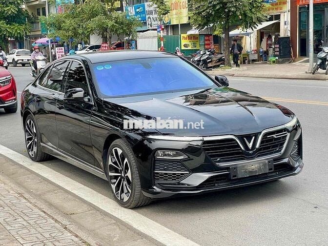 VinFast Lux A2.0 Premium 2021 Đen 36000 km