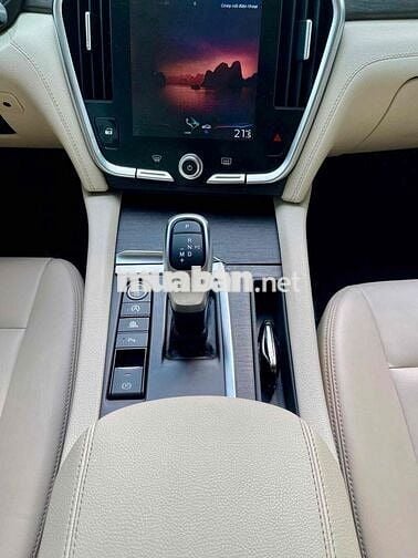 VinFast Lux A2.0 Premium 2021 Đen 36000 km