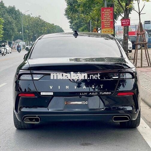 VinFast Lux A2.0 Premium 2021 Đen 36000 km