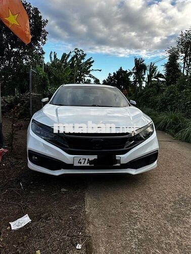 Honda Civic 1.5 Turbo Trắng 2018