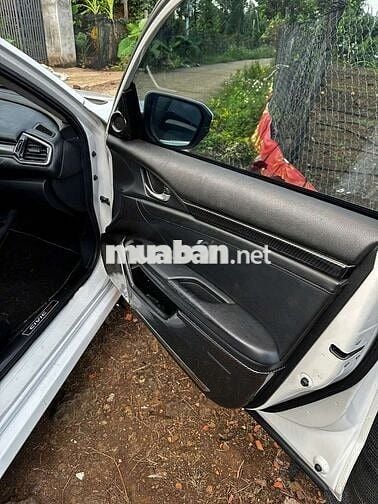 Honda Civic 1.5 Turbo Trắng 2018