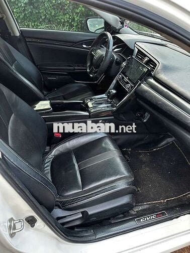 Honda Civic 1.5 Turbo Trắng 2018