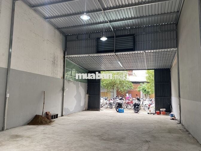 Cho thuê kho hẻm 8m đường Bình Lợi, DT: 4,2x20m. Giá 15tr/tháng