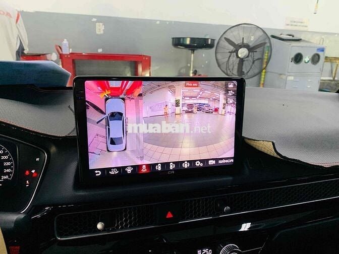 Honda Civic RS 2024 - 10.000km Siêu Đẹp Hãng Bán