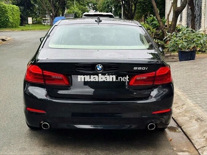 BMW 520i Luxury Line 2018/Model 2019 Đen 33000 km