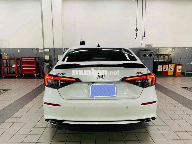 Honda Civic RS 2024 - 10.000km Siêu Đẹp Hãng Bán