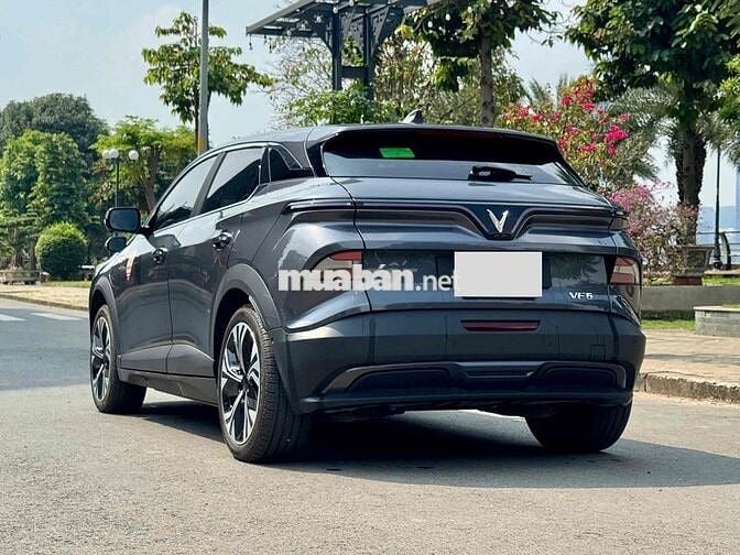 VF6 PLUS 25 - 16.000KM - XE CÒN BHTV