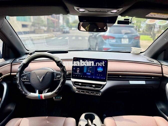 VF6 PLUS 25 - 16.000KM - XE CÒN BHTV