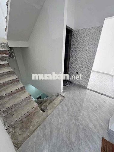 Nhà 3 tầng 4PN Ngay Lò Gốm q6 40m2 ( 4m x 10m)