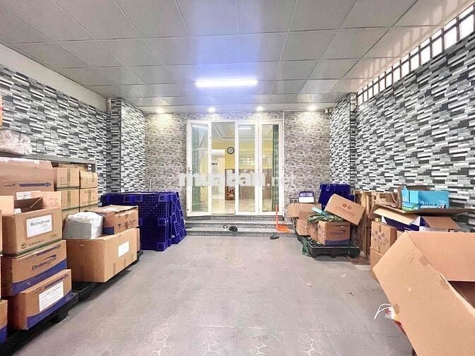 Chính Chủ Cho Thuê Nhà Nguyên Căn 2PN Ngay Sân Bay