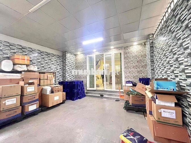 Chính Chủ Cho Thuê Nhà Nguyên Căn 2PN Ngay Sân Bay