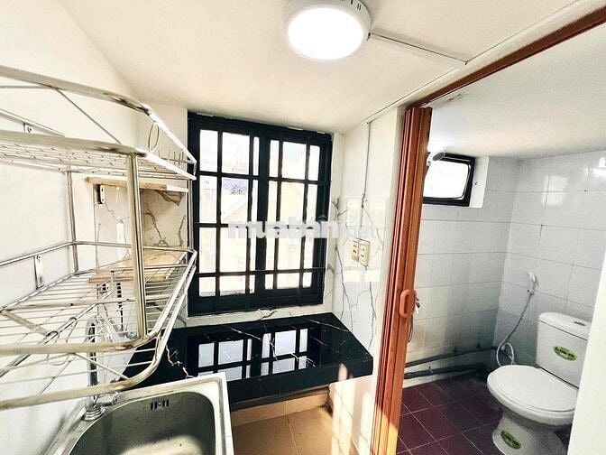 PHÒNG TRỌ ZÁ RẺ - CỬA SỔ THOÁNG MÁT ĐẦY ĐỦ TIỆN NGHI, PHÒNG MỚI SẠCH