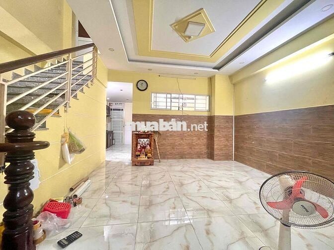 Chính Chủ Cho Thuê Nhà Nguyên Căn 2PN Ngay Sân Bay