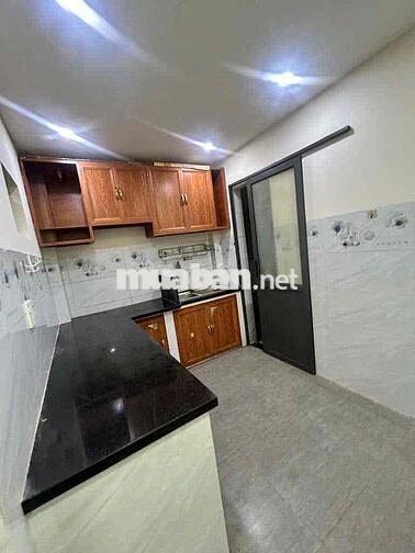 Nhà 5 tầng đẹp Bãi Sậy trung tâm q6 nhộn nhịp 34m2 ( 4m x 8,5m)