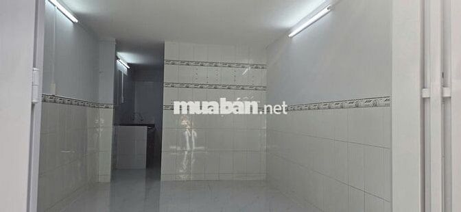 Cho Thuê Mặt Bằng Võ Văn Kiệt Q1 , 33 m2 , Bếp ,  Lối Đi , WC Riêng .