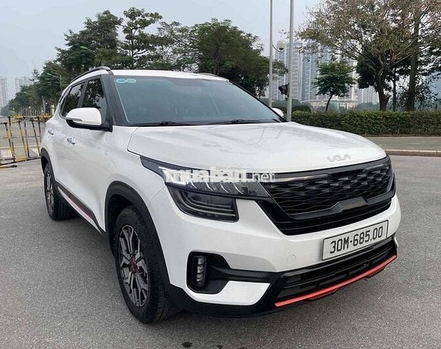 Kia Seltos 1.4 Premium Xline sx 2024 - màu Trắng.