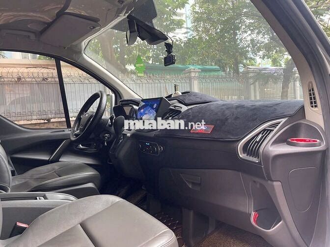 Ford Tourneo 2019 Titanium 2.0 AT - 82000 km