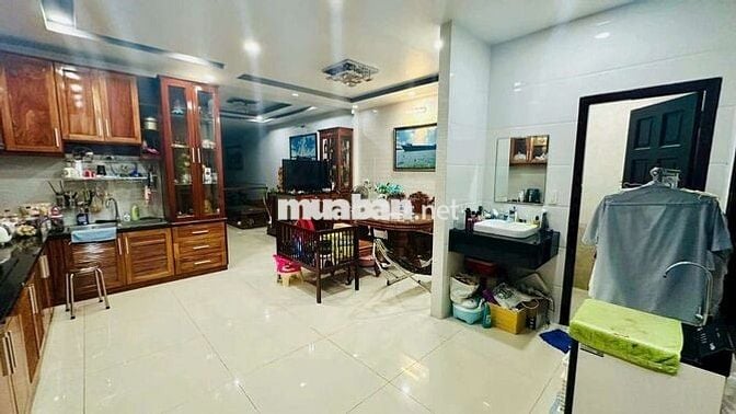 28ty Đàm phán ngay chủ bán Căn góc 2 măt tiền đối diên TTTM PRAC MAIL