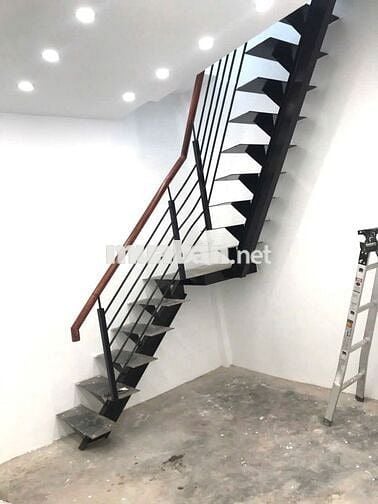 CẦN CHO THUÊ NHÀ NGUYÊN CĂN - MT TRẦN QUANG DIỆU - Q3