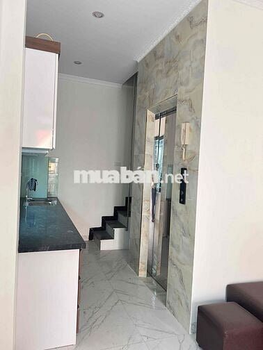 Cho thuê nhà ở 5tầng có thang máy 35m2 ngõ 199 Liên Mạc