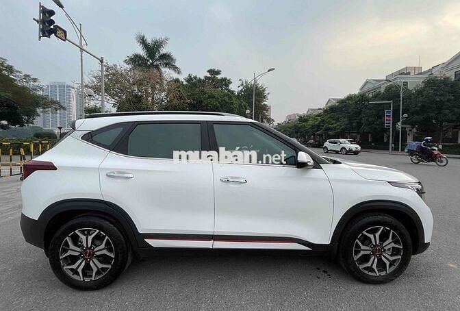 Kia Seltos 1.4 Premium Xline sx 2024 - màu Trắng.