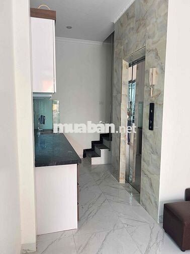 Cho thuê nhà ở 5tầng có thang máy 35m2 ngõ 199 Liên Mạc