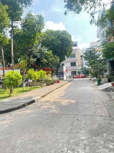 Bán nhà 3 lầu Quang Trung thông qua Đường số 21, ĐỐI DIỆN CÔNG VIÊN 