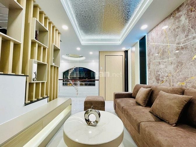 Bán nhà 3 tầng ngay Đ. Hoa Lan, Phường 2, Phú Nhuận 64m2(4,2m x 15m)SR