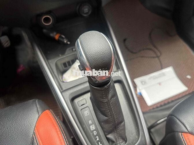 Suzuki XL7 2022 7 chỗ màu Cam