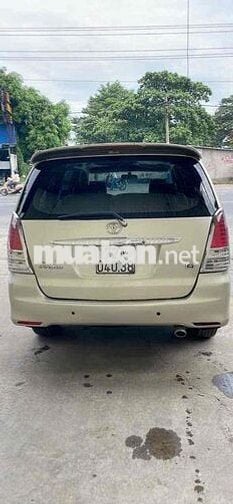 Toyota Innova 2009 G - 99000 km