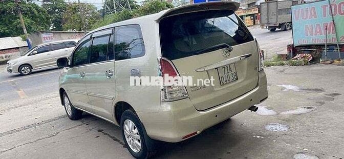 Toyota Innova 2009 G - 99000 km