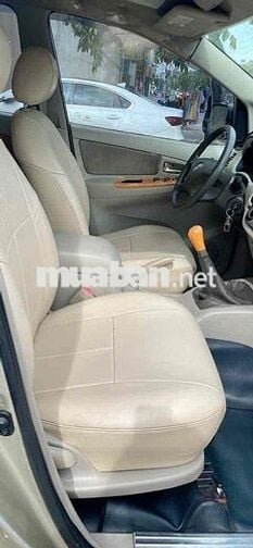 Toyota Innova 2009 G - 99000 km