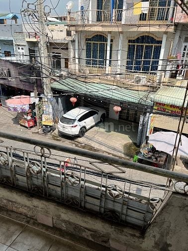 Nhà bán mặt tiền tiện kinh doanh