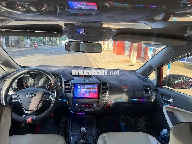 Kia Cerato 2018 1.6 MT - 65000 km